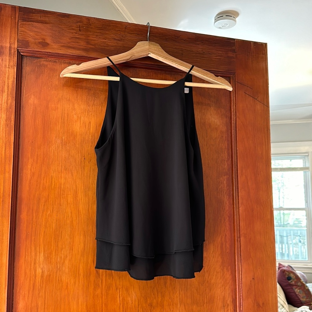 Black High-Neck Tanktop